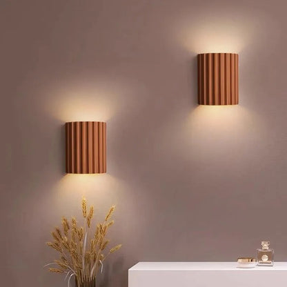 Simple Modern Wall Light | Resin Adjustable Lamp - Fesara