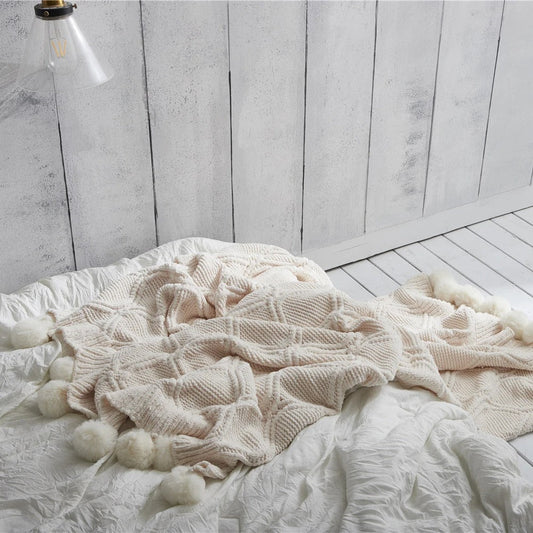Soft Pom Pom Plush Throw Blanket - Fesara
