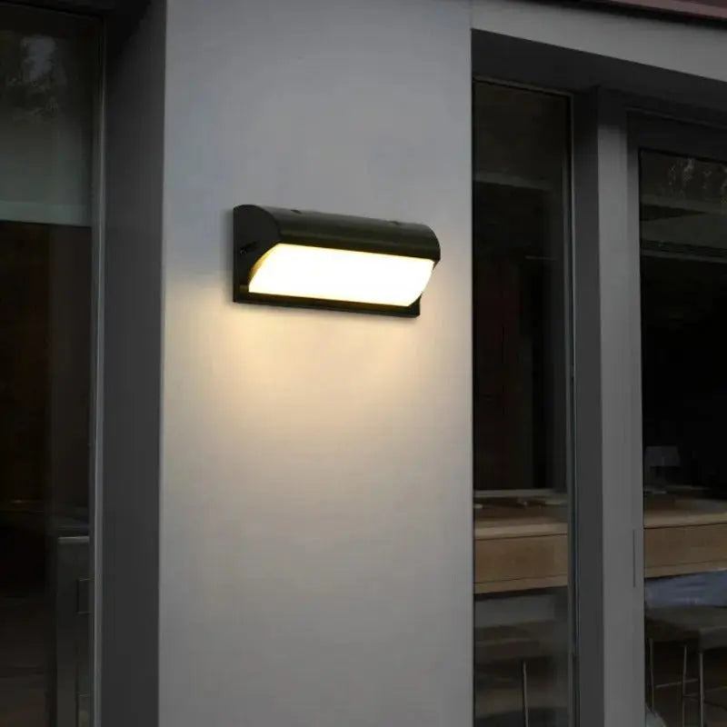 Fesara Linea Outdoor LED Light with Motion Detector