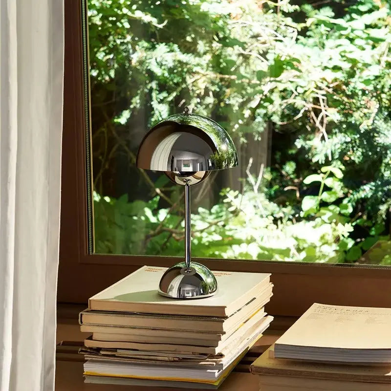 Beautiful LED Fungi Table Lamp