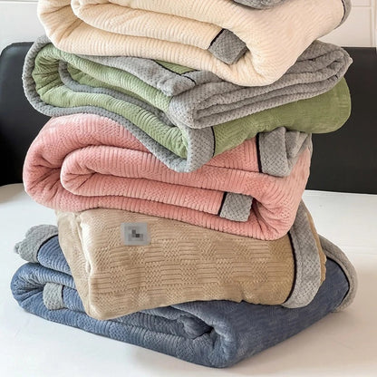 Plush Fleece Throw Blanket – Cozy and Warm