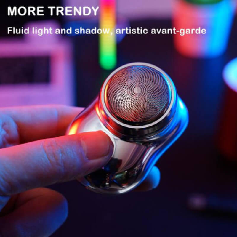 Compact Men's Rechargeable Shaver