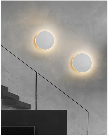 Stylish LED Wall Light - Lumeo