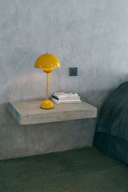 Fesara Glow Lamp - Stylish Modern Table Light