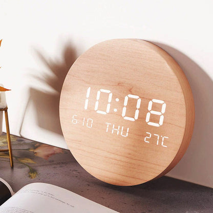 Modern Scandinavian Wooden Wall Clock - Fesara