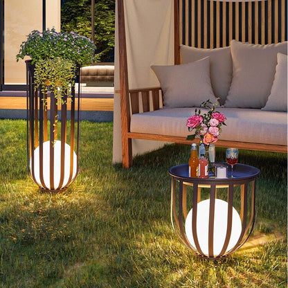WeatherResist Outdoor Solar Garden Lamp