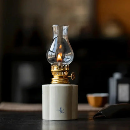 Warm Glow Kerosene Oil Lamp
