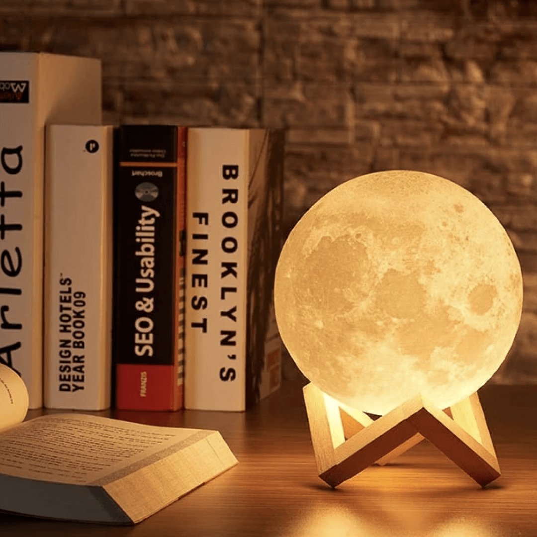 Fesara | Lunar Table Lamp with Remote Control and Wood Base - Fesara