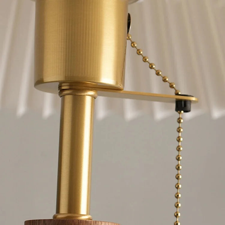 Classic Wooden Shade Table Lamp