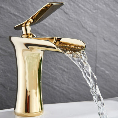 Luxury Bathroom Faucet - Contemporary Water Flow Design