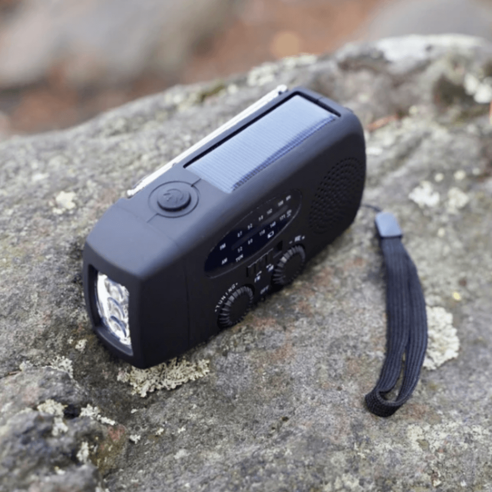 Compact Emergency Hand Crank Radio - Fesara