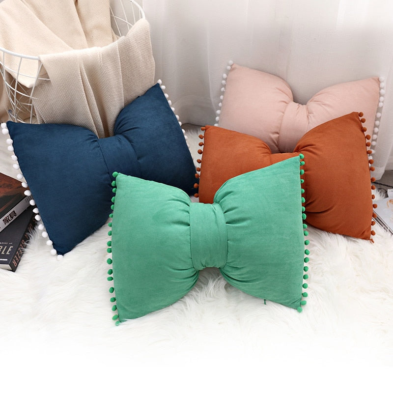 Stylish Arch Shaped Throw Pillow Accent