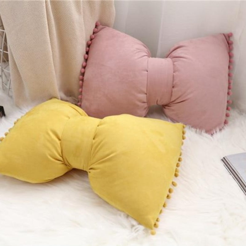 Stylish Arch Shaped Throw Pillow Accent