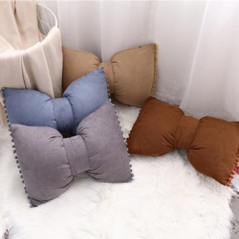 Stylish Arch Shaped Throw Pillow Accent