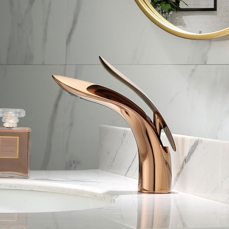 Elegant Premium Bathroom Faucet for Modern Homes - Fesara