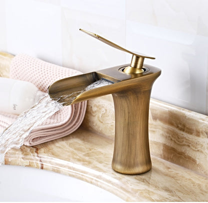 Luxury Bathroom Faucet - Contemporary Water Flow Design