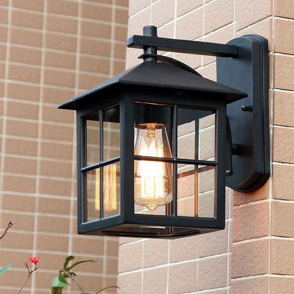 Traditional Garden Outdoor Lamp