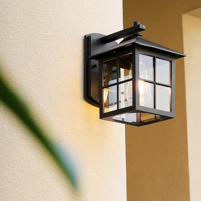 Traditional Garden Outdoor Lamp