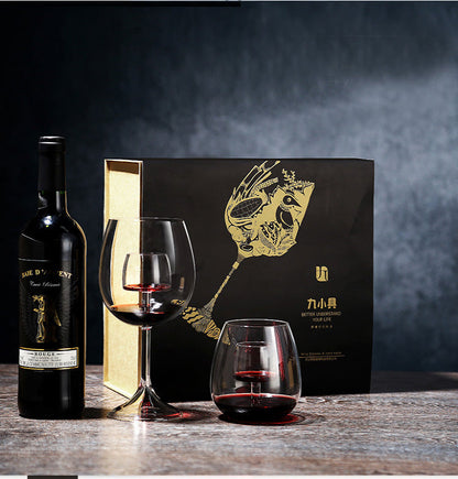 Stylish Fountain Design Wine Glass