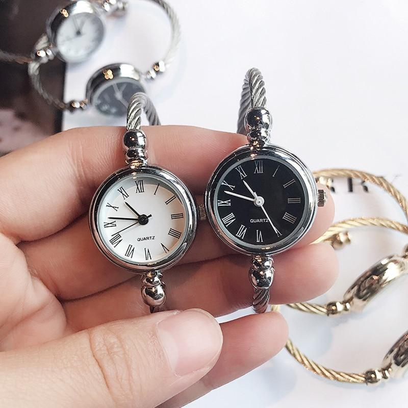 Classic Vintage Women's Leather Wrist Watch