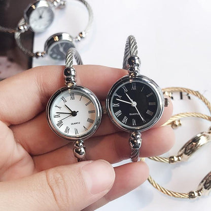 Classic Vintage Women's Leather Wrist Watch