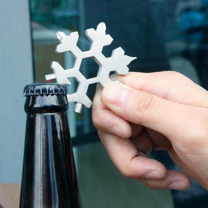 Compact 15-in-1 Winter Multitool Kit