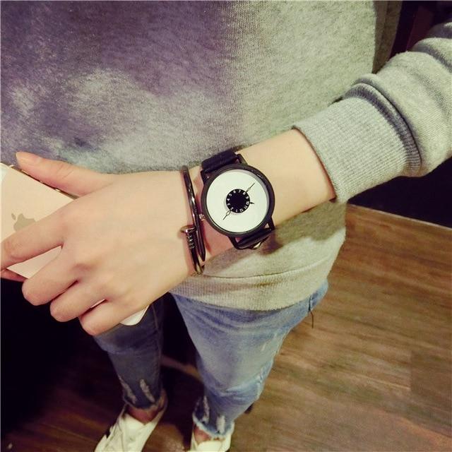 Elegant Real Leather Fashion Women's Wrist Watch