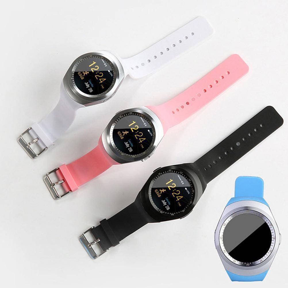 Stylish Bluetooth Smartwatch for iPhone and Android