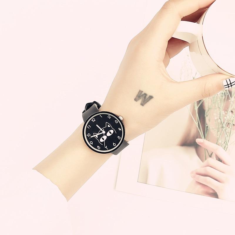 Simple Stylish Cat Lady Leather Wrist Watch