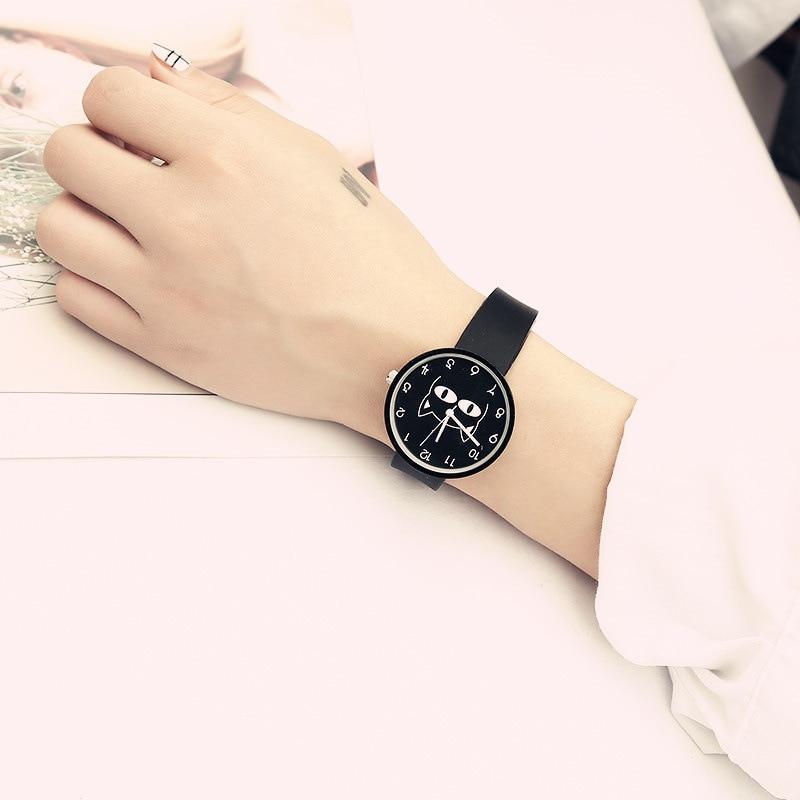 Simple Stylish Cat Lady Leather Wrist Watch