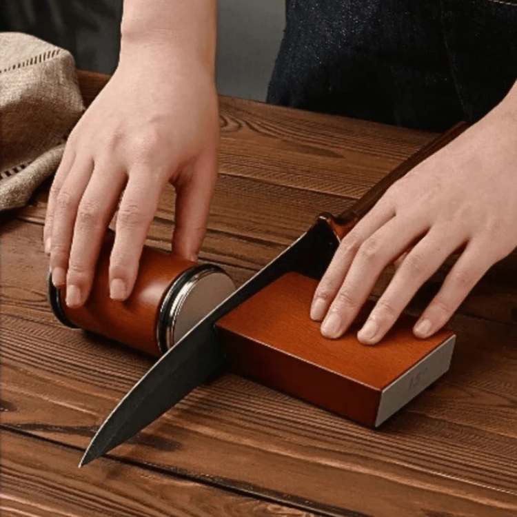Fast Edge Kitchen Knife Sharpener – Sharp Blades in Seconds - Fesara