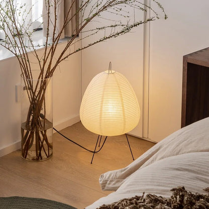 Elegant Asian Paper Table Lamp