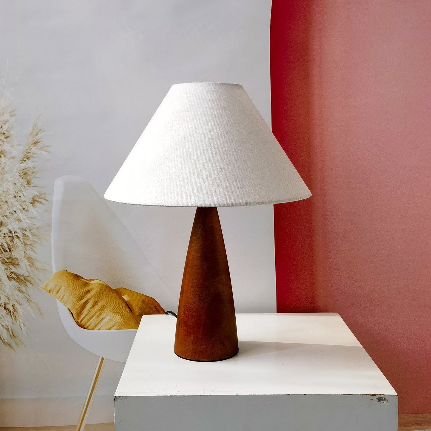 Traditional Wooden Desk Lamp