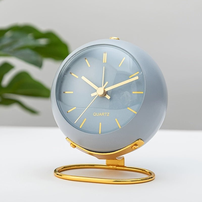 Classic Quiet Analog Clock with Nightlight
