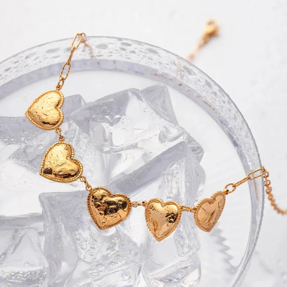 Lovely 5 Heart Pendant Necklace