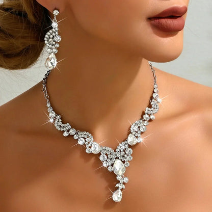 Luxury Diamond Cut Necklace and Earring Set