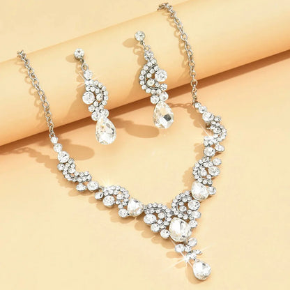 Luxury Diamond Cut Necklace and Earring Set