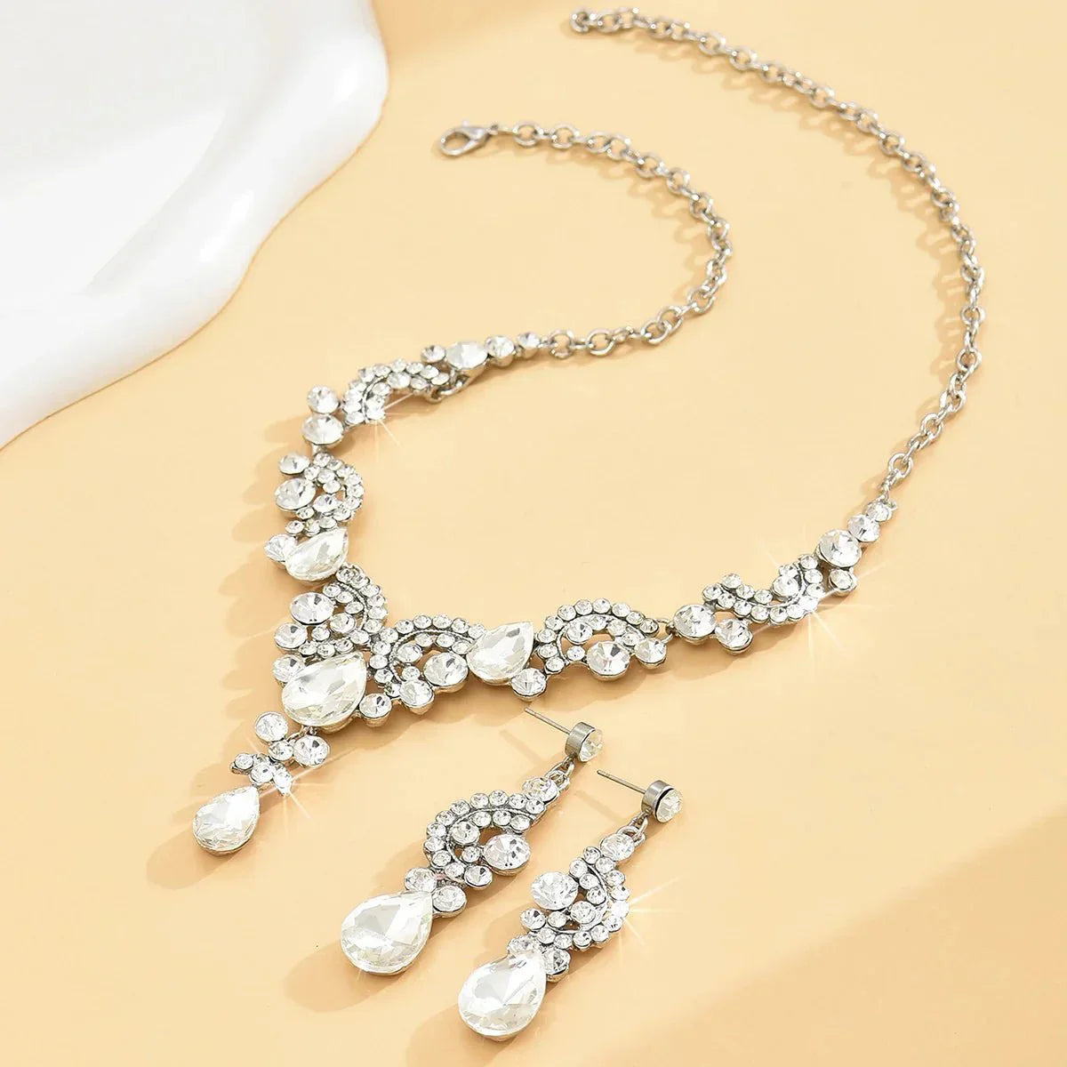 Luxury Diamond Cut Necklace and Earring Set