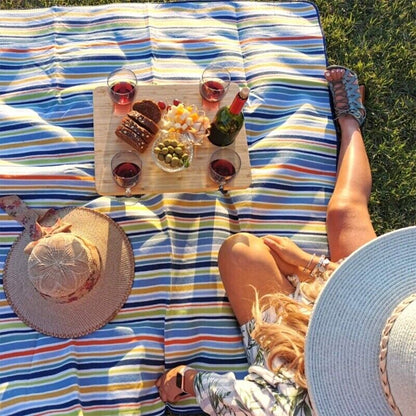 Compact Wooden Wine Table with Bottle Holder - Fesara