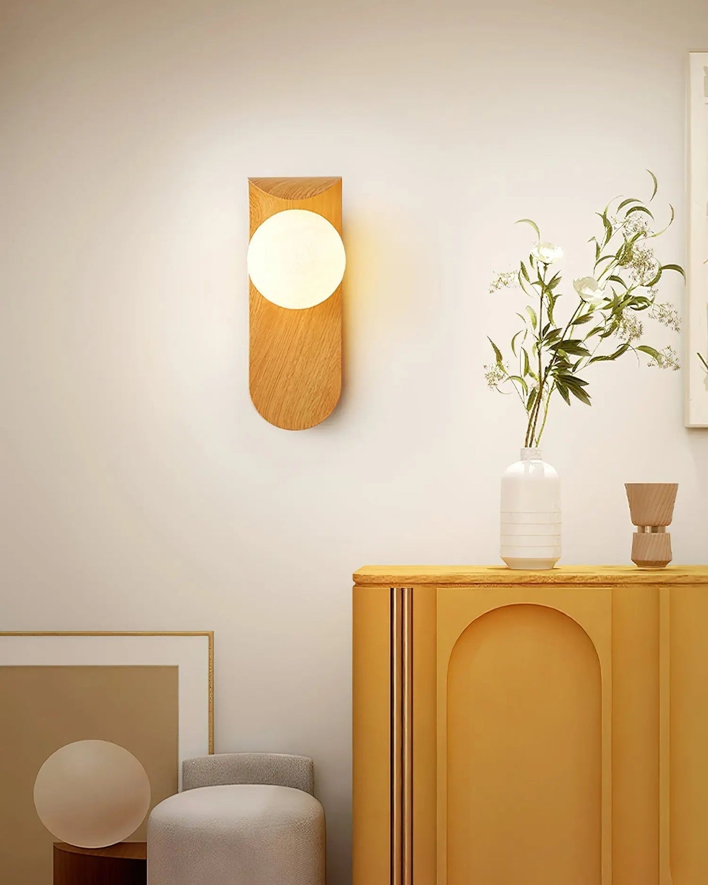 Elegant LED Wall Light