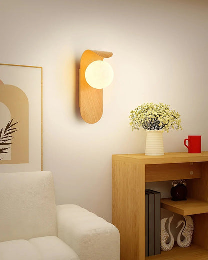 Elegant LED Wall Light