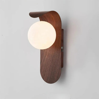 Elegant LED Wall Light