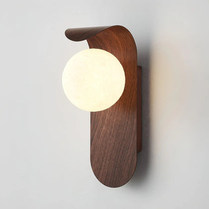 Elegant LED Wall Light