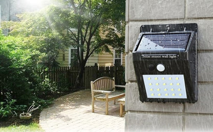 Bright Solar Powered Garden Light Set of 5