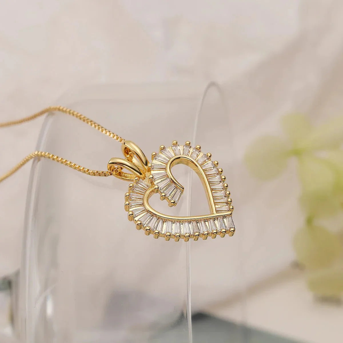 Sparkling Silver Heart Diamond Pendant Necklace