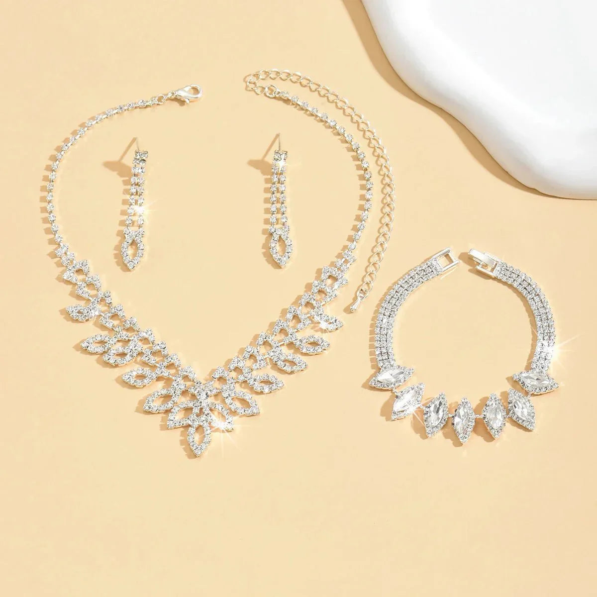 Luxurious Diamond Jewelry Set Necklace Earrings Bracelet