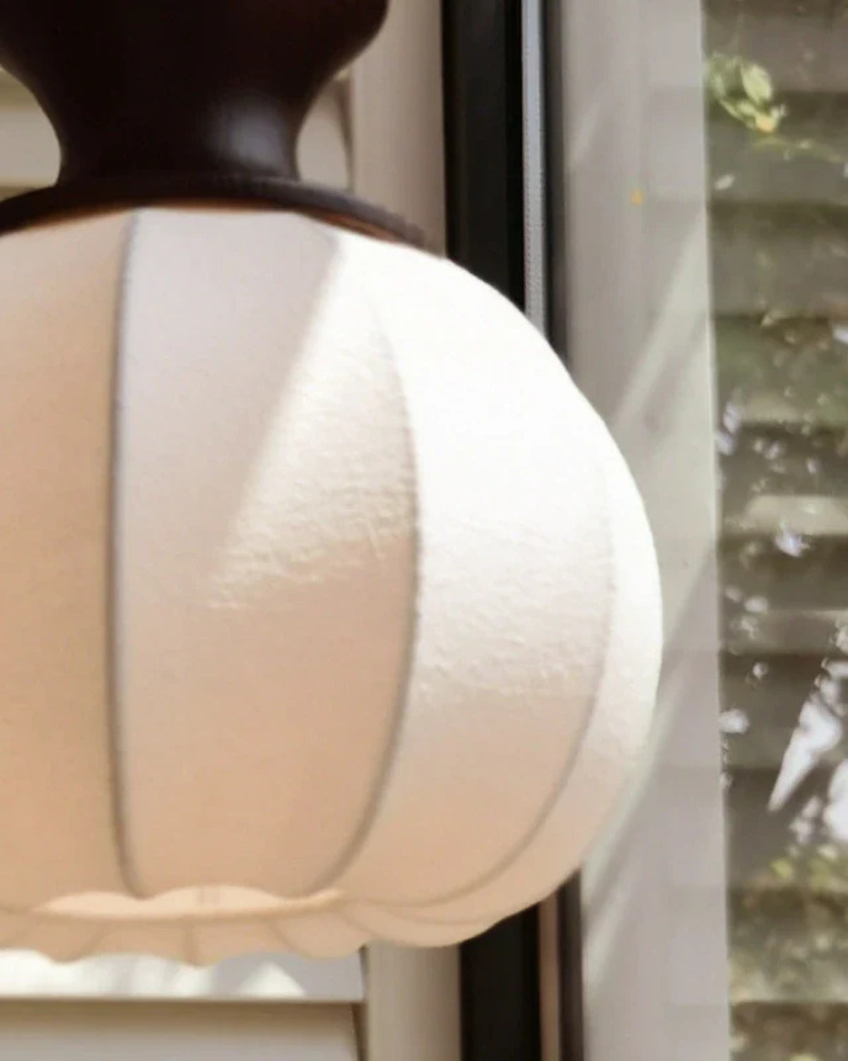 Luxurious Fabric Desk Lamp with Cozy Glow