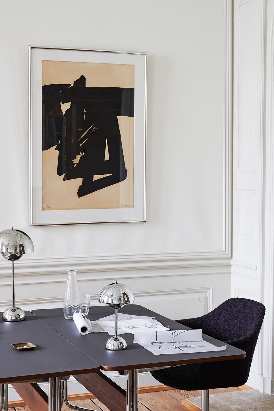 Fesara Glow Lamp - Stylish Modern Table Light