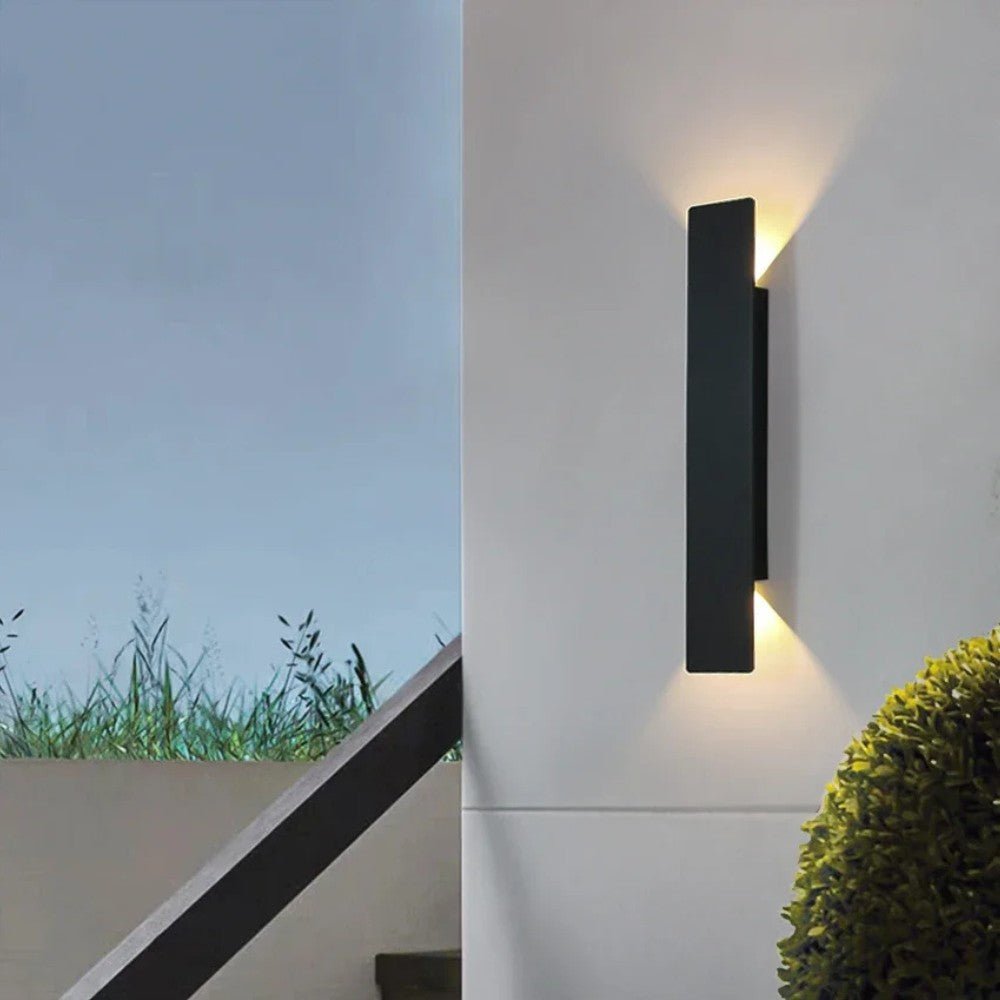Stylish Outdoor Wall Lantern - Fesara