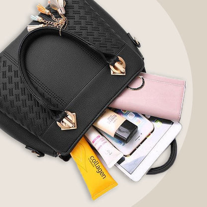 Stylish Women's Handbag with Chain Tassel Detail